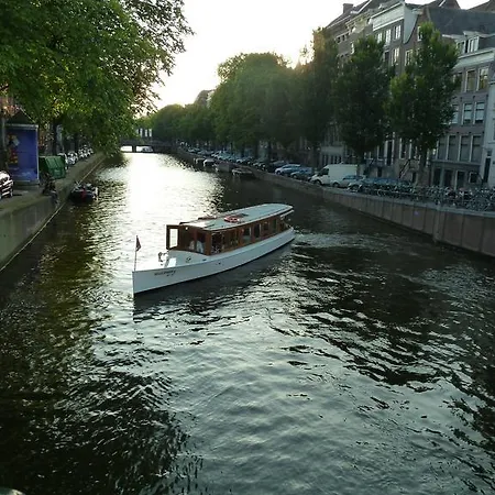 The Vanguard Panzió