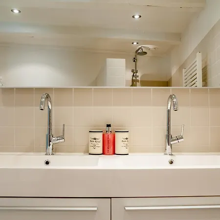 The Vanguard ベッド・アンド・ブレックファスト