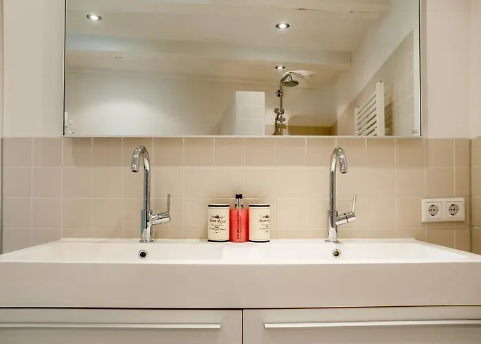 The Vanguard Отель типа 