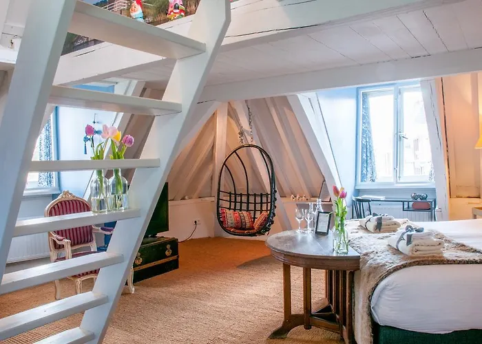 The Vanguard Bed & Breakfast Amsterdam